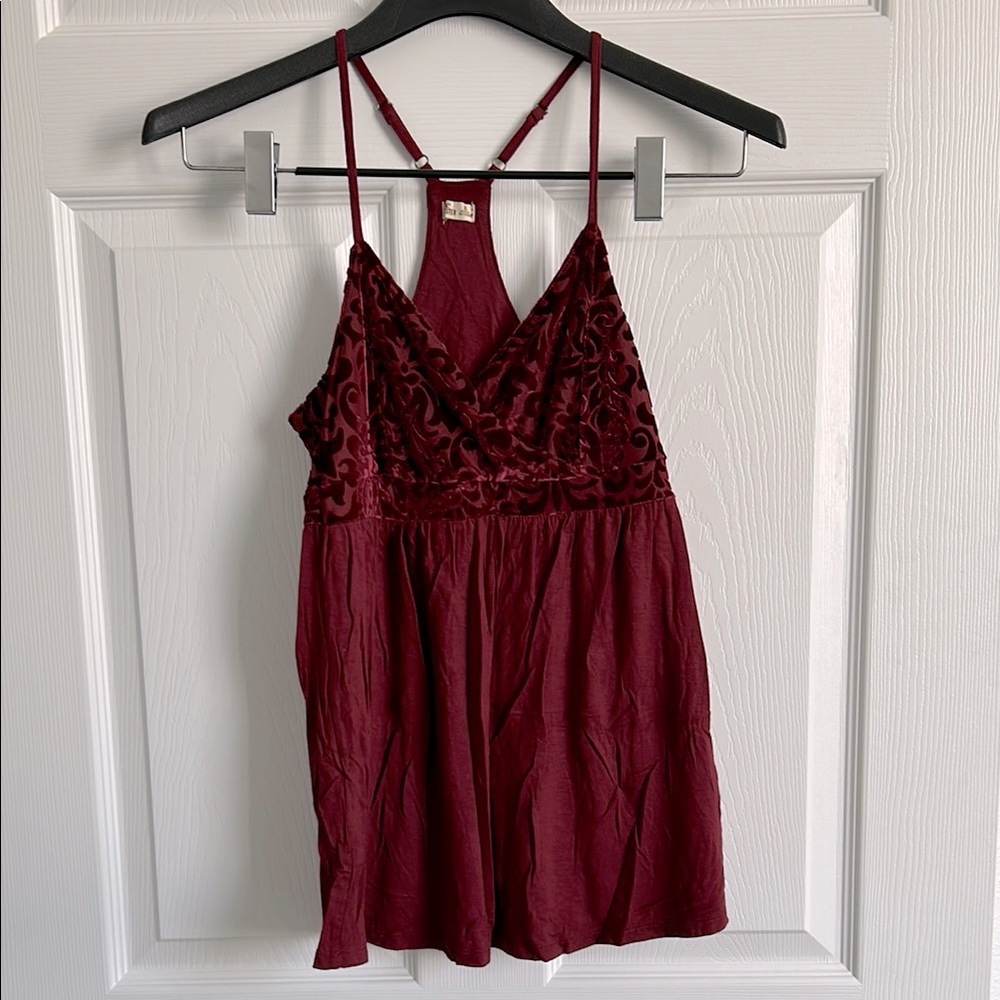 Elegant Crushed Velvet Pattern Burgundy Racerback Cami Spaghetti Strap Top